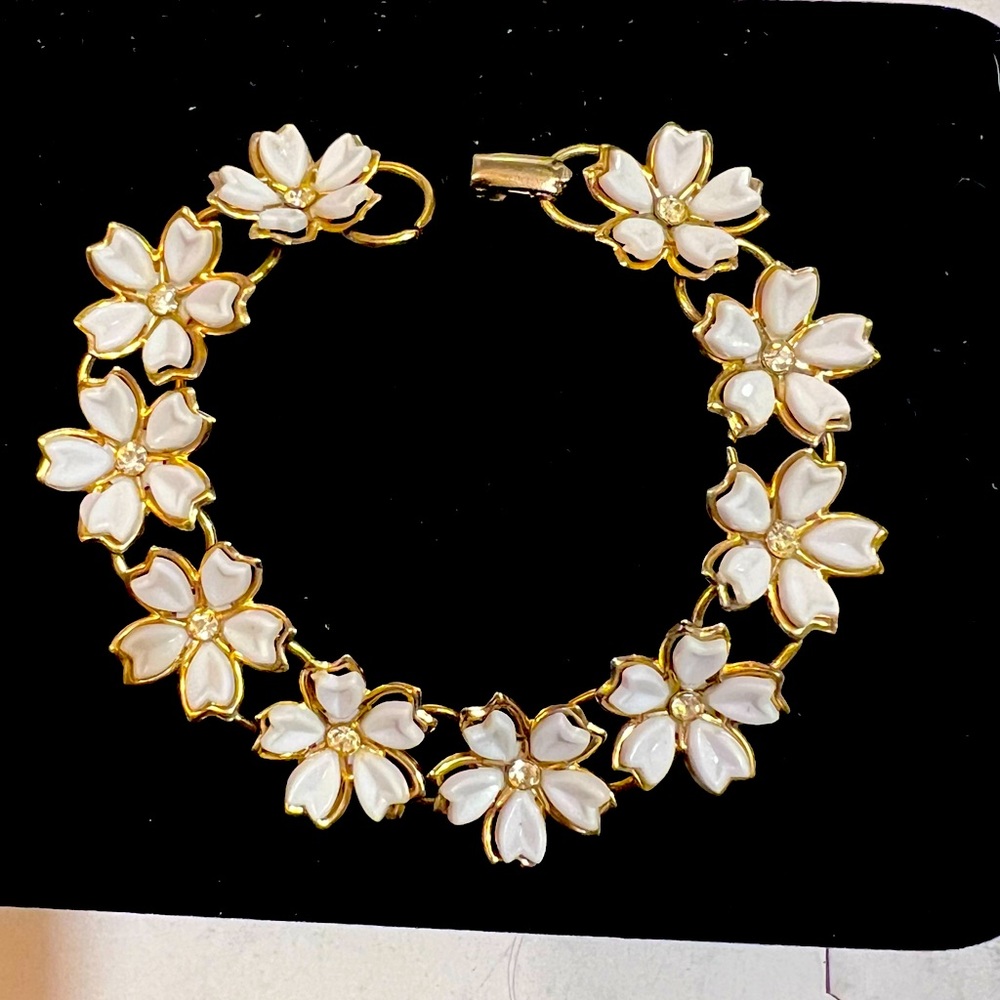 Vintage Bracelet, Floral, Thermoset/ Rhinestones